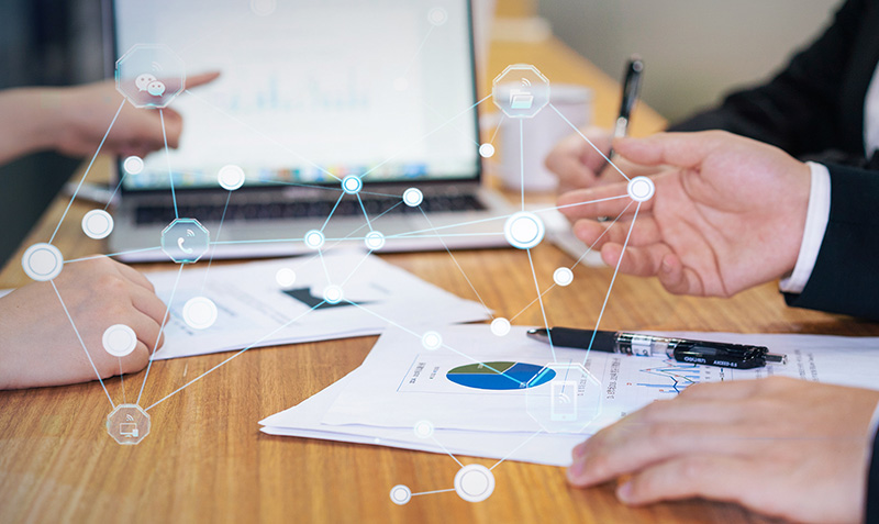 利用輸力強(qiáng)電化學(xué)工作站員工不服輸?shù)男睦恚岆娀瘜W(xué)工作站員工之間主動(dòng)展開(kāi)競(jìng)爭(zhēng)